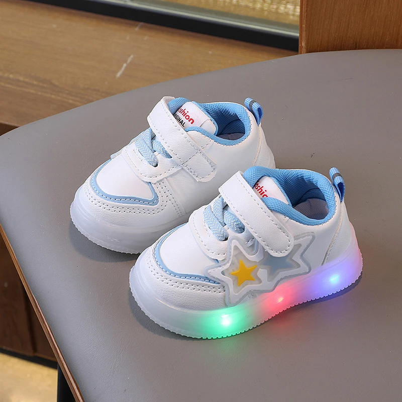 Baskets lumineuses à LED pour enfant, semelle antidérapante
